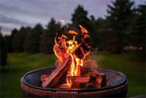 Outdoor Fire Pit - Landscaping